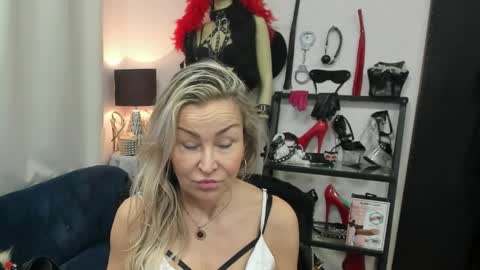 CrystalHotty online show from 04.07.26