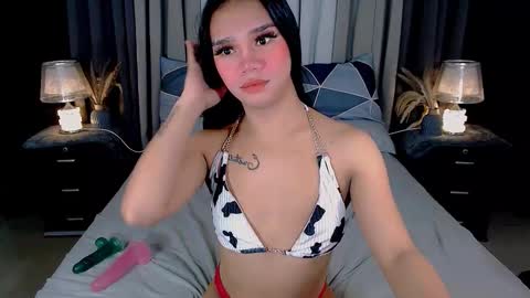 bea takashi  online show from 09.29.25