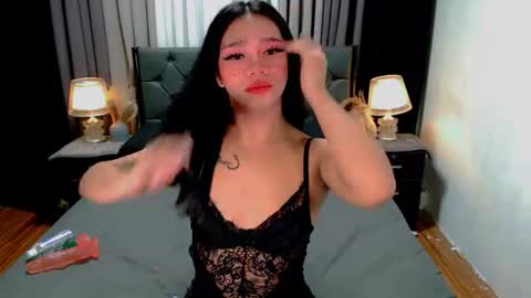 Snapshot of crytastal_lust1212 chatting on 06.12.26 bea takashi online show from 06.12.26
