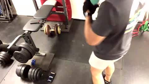 Snapshot of cubinheat chatting on 12.18.25 cubinheat online show from 12.18.25