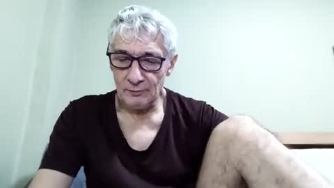 BIG UNCUT HARD COCK online show from 11.26.25