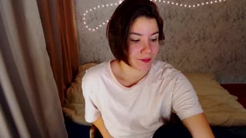 cuddlies153715 online show from 10.21.25