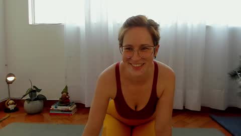 Leonela online show from 12.09.24