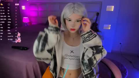 Snapshot of cuddly_kitten chatting on 09.27.25 Cuddly Kitten online show from 09.27.25