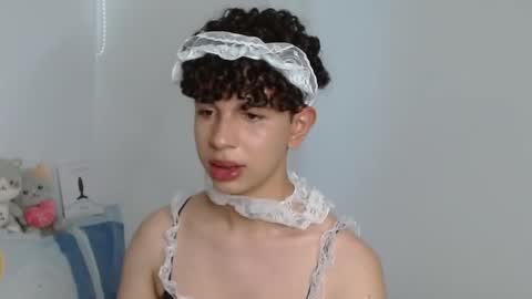 Cuddly online show from 01.18.25