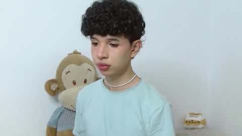 Cuddly online show from 09.14.25