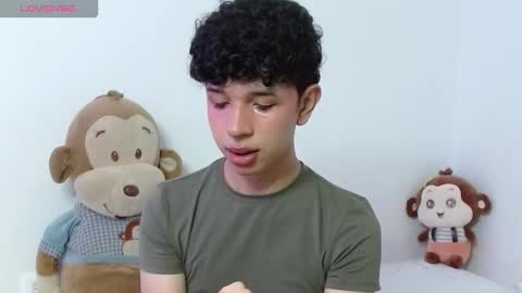 Cuddly online show from 10.27.25