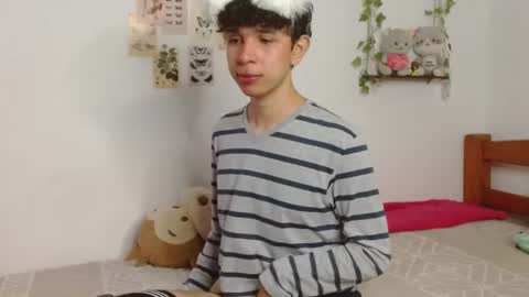 Snapshot of cuddly_twinkie chatting on 06.14.26 Cuddly online show from 06.14.26