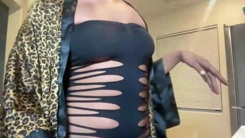 cum2charmxx online show from 10.21.25