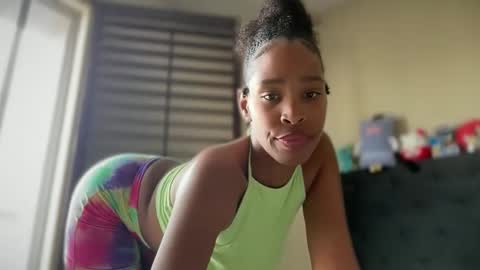 cum2charmxx online show from 04.19.26