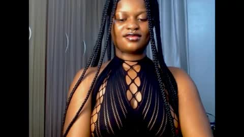 Snapshot of cum_ebony_petitxx chatting on 04.20.26 cath online show from 04.20.26