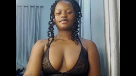 Snapshot of cum_ebony_petitxx chatting on 04.28.26 cath online show from 04.28.26