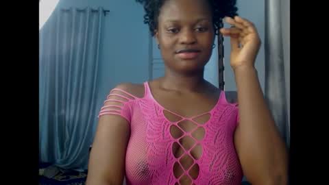 Snapshot of cum_ebony_petitxx chatting on 05.04.26 cath online show from 05.04.26