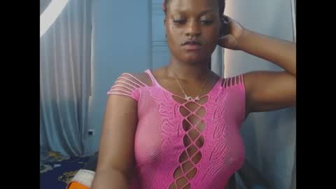Snapshot of cum_ebony_petitxx chatting on 05.16.26 cath online show from 05.16.26