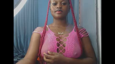 Snapshot of cum_ebony_petitxx chatting on 05.17.26 cath online show from 05.17.26