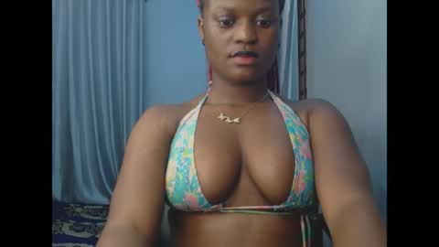 Snapshot of cum_ebony_petitxx chatting on 05.18.26 cath online show from 05.18.26