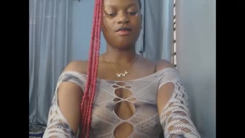 Snapshot of cum_ebony_petitxx chatting on 05.20.26 cath online show from 05.20.26