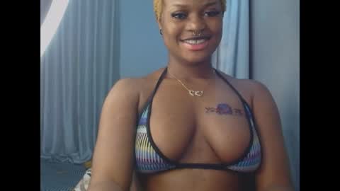 Snapshot of cum_ebony_petitxx chatting on 06.17.26 cath online show from 06.17.26