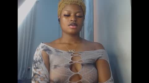 Snapshot of cum_ebony_petitxx chatting on 06.29.26 cath online show from 06.29.26