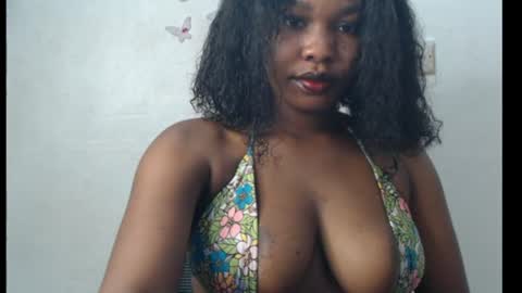 Snapshot of cum_ebony_xxxpetit chatting on 07.07.26 Teeha online show from 07.07.26