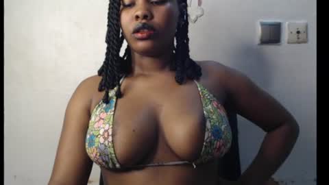 Snapshot of cum_ebony_xxxpetit chatting on 07.30.26 Teeha online show from 07.30.26
