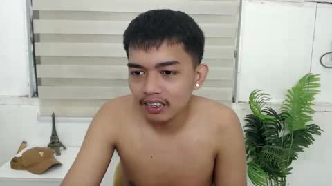 Snapshot of cum_for_u19 chatting on 01.16.26 DREI online show from 01.16.26