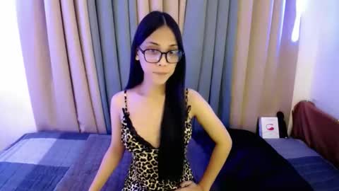 Snapshot of cum_fuck_me69 chatting on 05.25.26 kez online show from 05.25.26