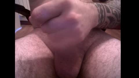 Snapshot of cumerforu20cm chatting on 11.28.25 cumerforu20cm online show from 11.28.25