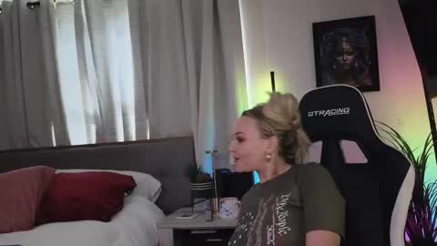 cumguzzlingskank online show from 03.08.26