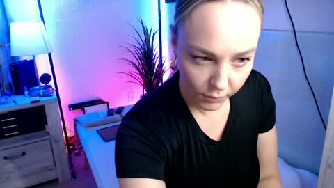 cumguzzlingskank online show from 03.30.26