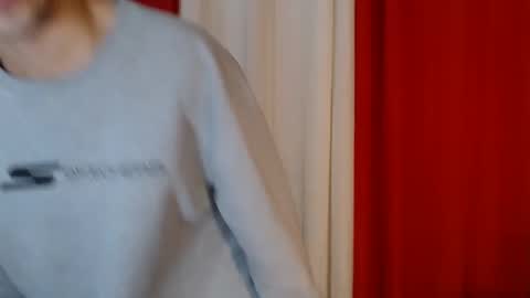 Snapshot of cumhavefun25 chatting on 05.25.26 ask me online show from 05.25.26