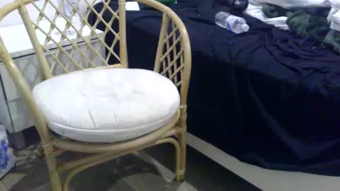 Snapshot of cumnridewa chatting on 09.17.25 cumtowa online show from 09.17.25