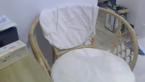 Snapshot of cumnridewa chatting on 09.25.25 cumtowa online show from 09.25.25