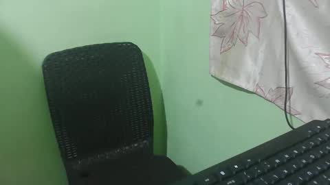 cumwhore4uxox online show from 12.19.25