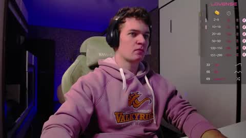 Snapshot of cumzan_ chatting on 02.15.25 Tarzan online show from 02.15.25