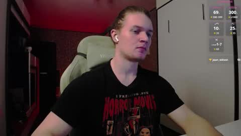 Snapshot of cumzan_ chatting on 03.10.26 Tarzan online show from 03.10.26