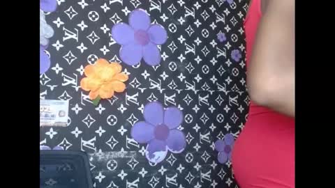 Snapshot of cupidxdoll chatting on 03.11.25 cupidxdoll online show from 03.11.25
