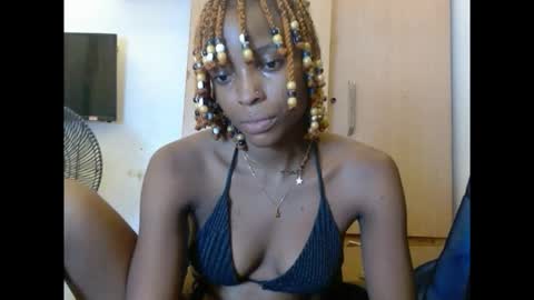 Snapshot of cupidxdoll chatting on 03.25.26 cupidxdoll online show from 03.25.26