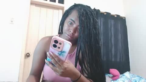 Snapshot of cuplex_hotlatina94 chatting on 06.09.26 dominic and julieta... independent models online show from 06.09.26