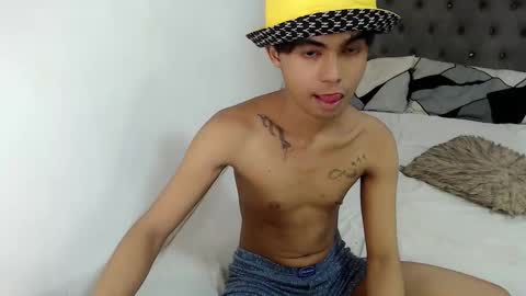 Xyrien online show from 12.22.25