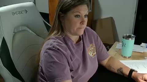 Snapshot of curiouscouple3143 chatting on 01.27.25 curious couple online show from 01.27.25