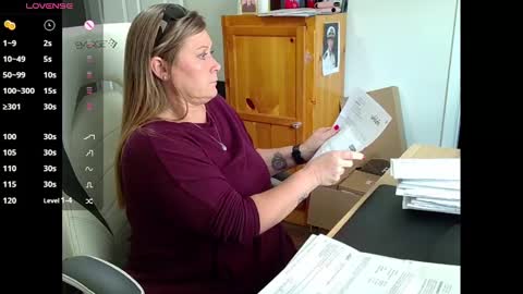 Snapshot of curiouscouple3143 chatting on 02.20.25 curious couple online show from 02.20.25