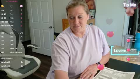 Snapshot of curiouscouple3143 chatting on 03.11.25 curious couple online show from 03.11.25