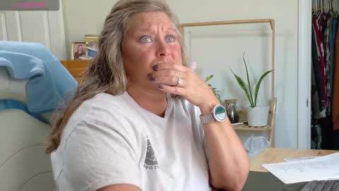 Snapshot of curiouscouple3143 chatting on 02.05.26 curious couple online show from 02.05.26