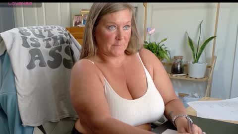 Snapshot of curiouscouple3143 chatting on 02.17.26 curious couple online show from 02.17.26