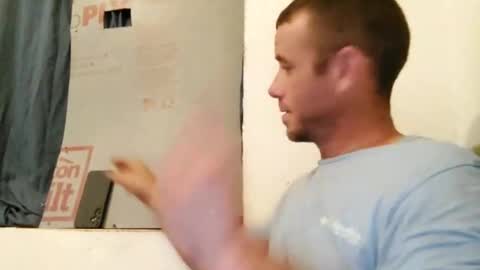 Snapshot of curiousguyhere6 chatting on 09.28.25 curiousguyhere6 online show from 09.28.25