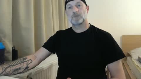 Snapshot of curman85 chatting on 01.02.25 Curman85 online show from 01.02.25