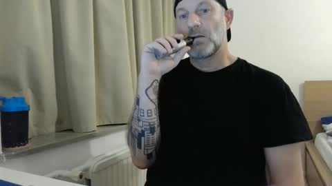 Snapshot of curman85 chatting on 01.07.25 Curman85 online show from 01.07.25