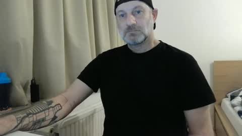 Snapshot of curman85 chatting on 01.13.25 Curman85 online show from 01.13.25