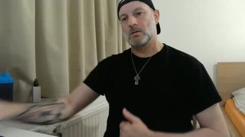 Snapshot of curman85 chatting on 02.02.25 Curman85 online show from 02.02.25